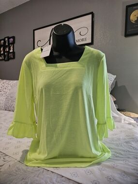 Women’s Square-Neck Ruffle Sleeve Top in Neon Lime